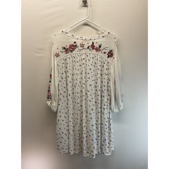 Floral Print White Dress - Picture 2 of 9